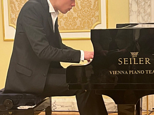 Konzert der russisch-chinesischen Pianistin Angel Wang in der Russischen Botschaft in Österreich